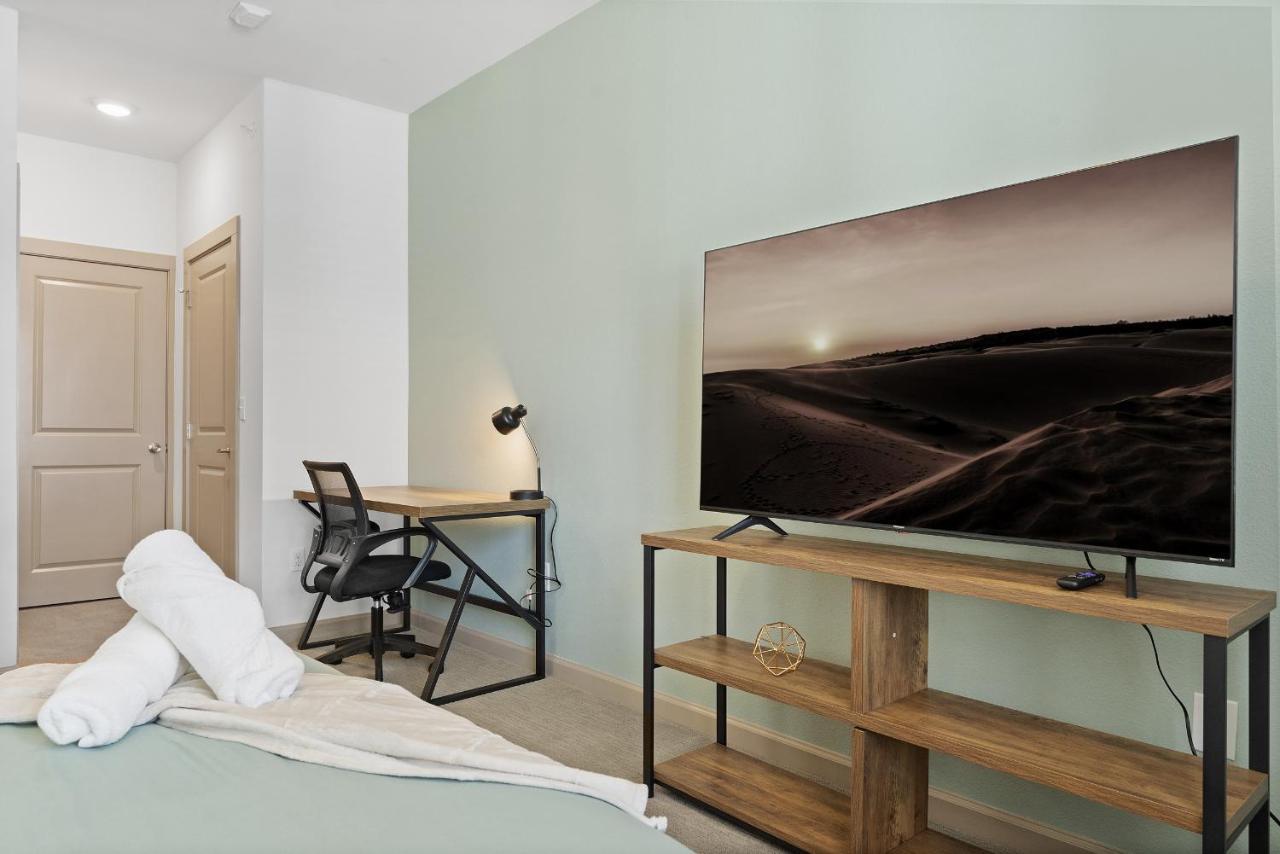 Luxe 3B/2B Getaway - Pool, Gym, Parking, Pet Wash Apartment Leander Bagian luar foto