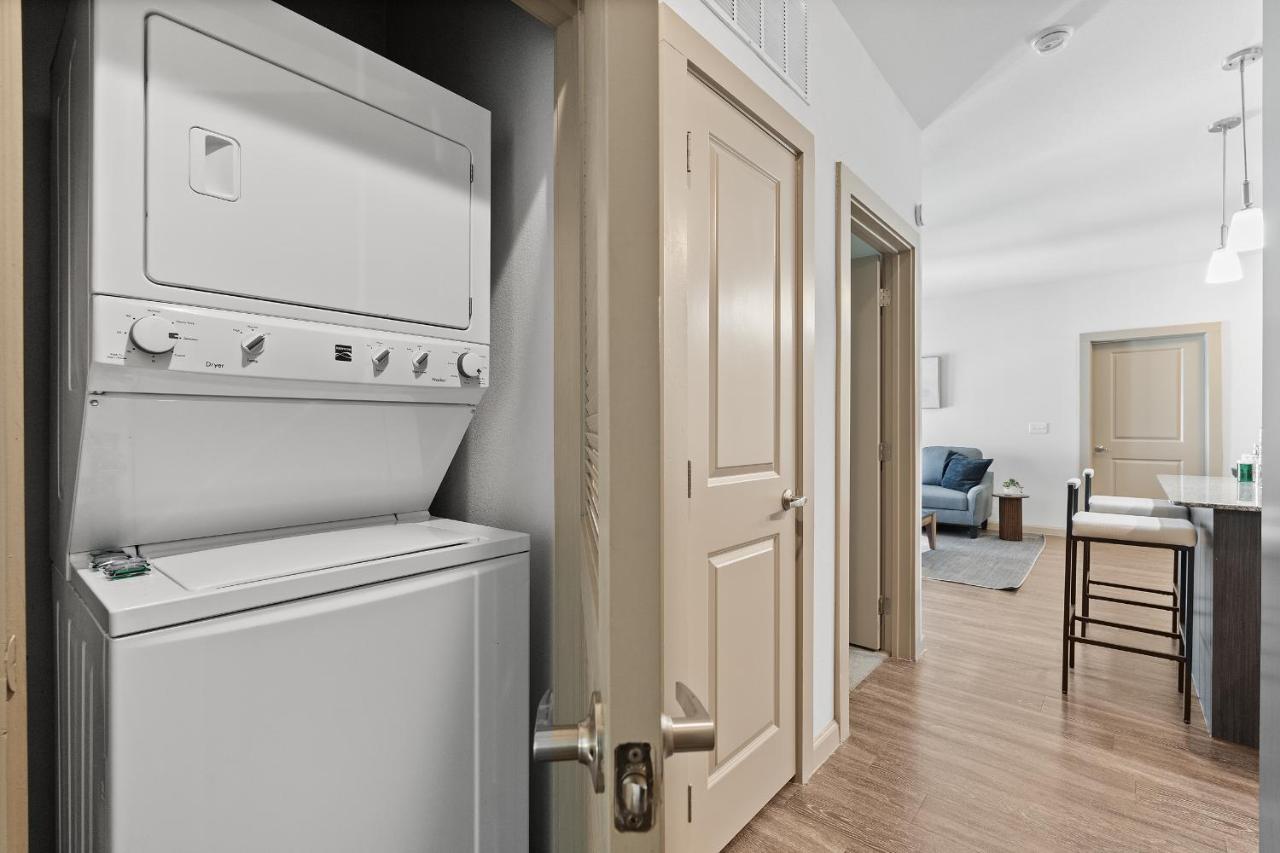 Luxe 3B/2B Getaway - Pool, Gym, Parking, Pet Wash Apartment Leander Bagian luar foto